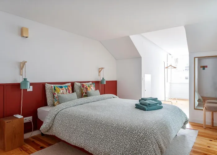 Charming Chiado 3* Лиссабон