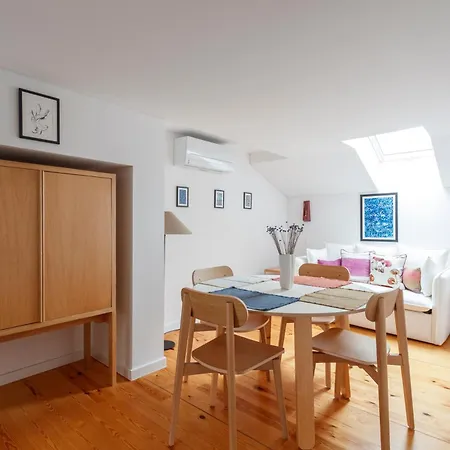 Charming Chiado 3* Лиссабон