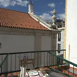 Charming Chiado Pensión