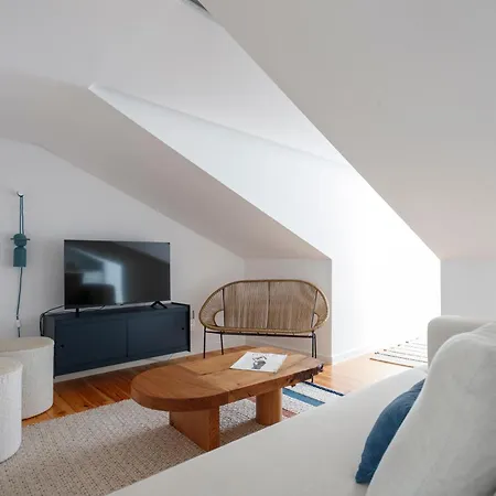 Guest house Charming Chiado 3*